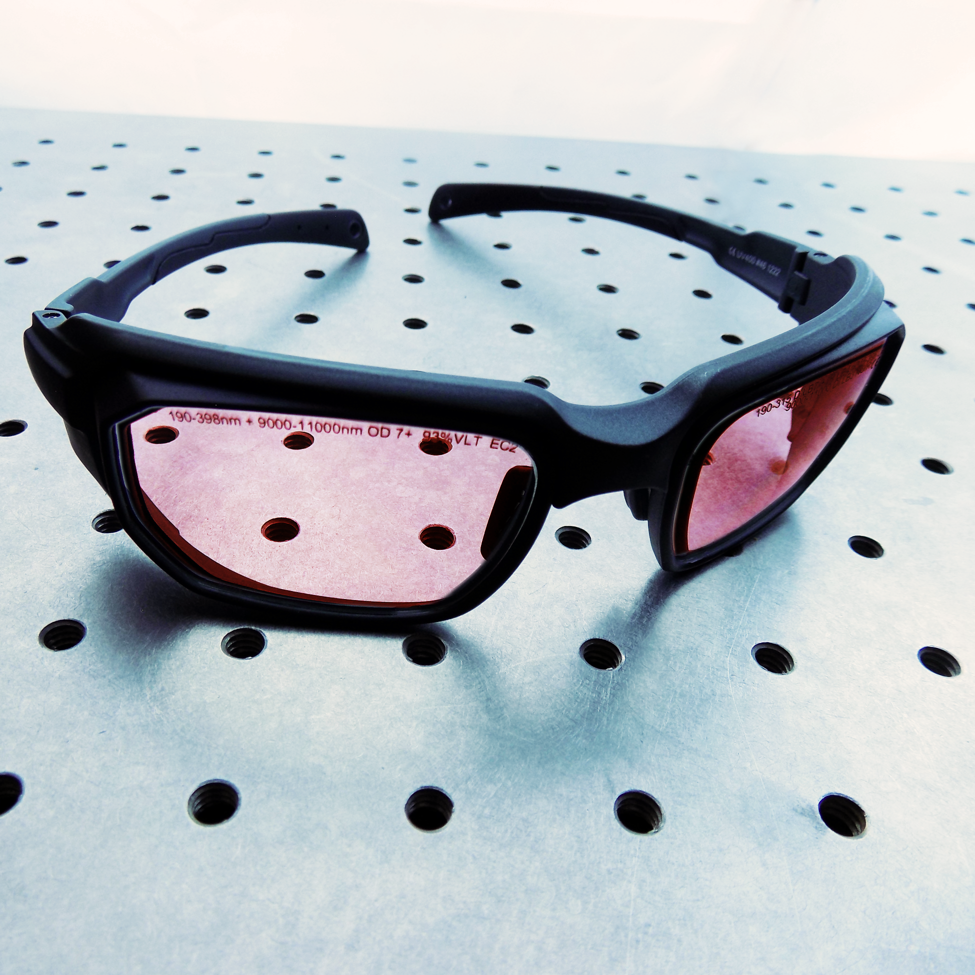 Wrap-Around DBD Filter Safety Eyewear
