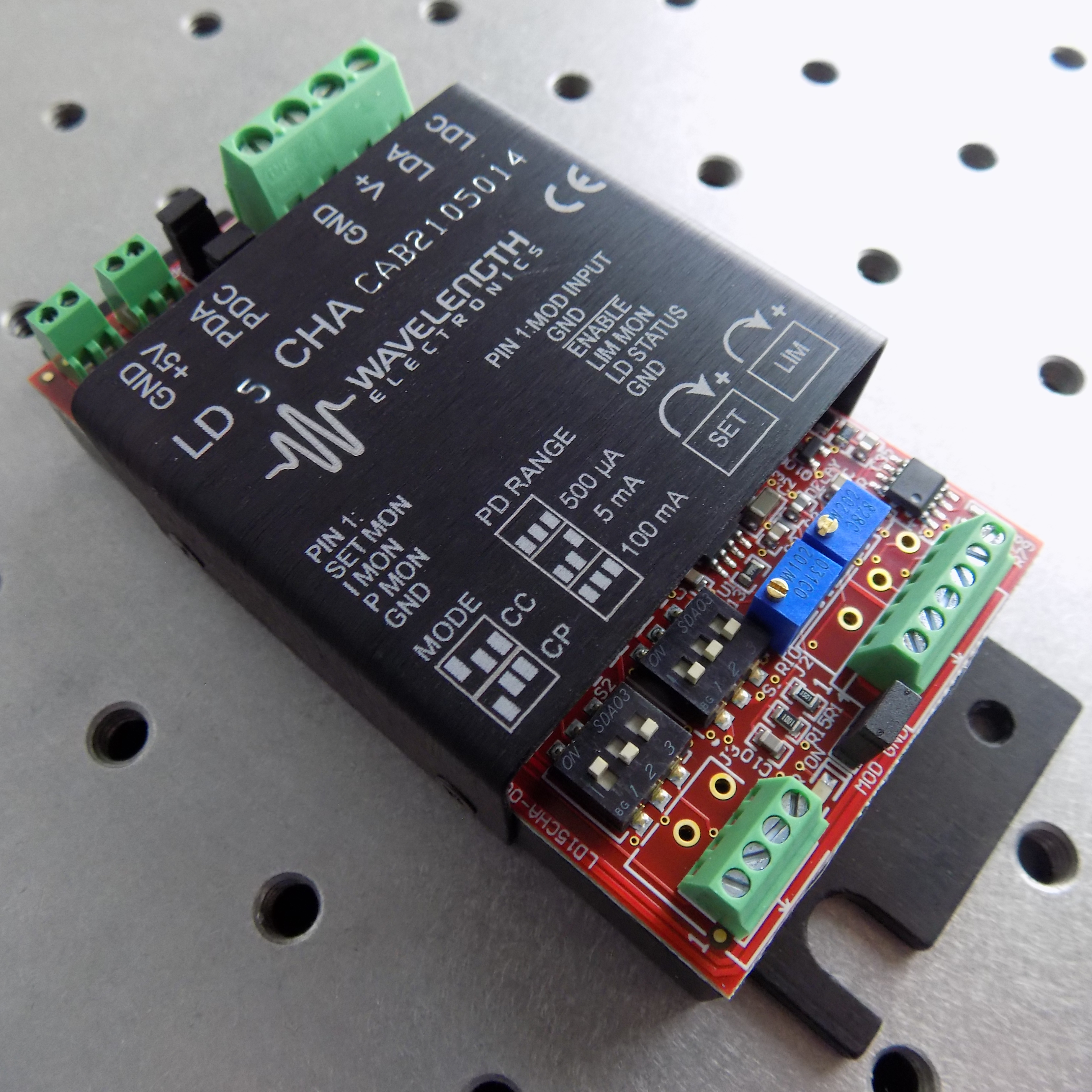 LD5CHA 5 A / 30 V Laser Diode Driver