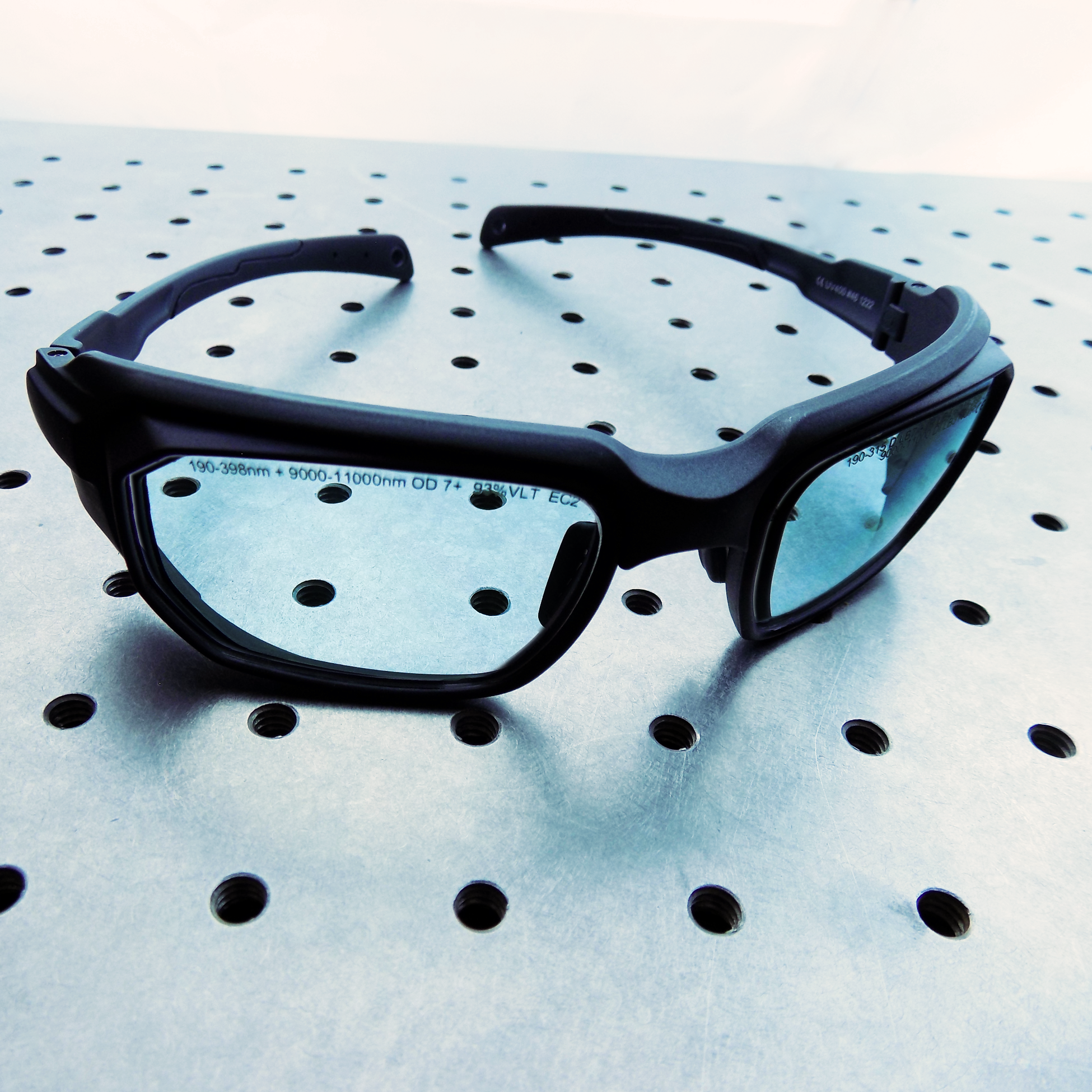 Wrap-Around VA1 Filter Safety Eyewear